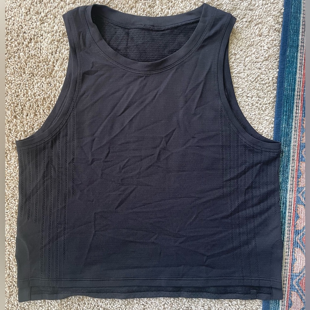 Lululemon Train To Be Tank, Size 4